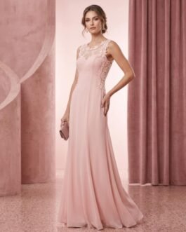 37. Ρομαντικό Φόρεμα με Δαντέλα & Διαφάνεια – Elegant Lace Evening Dress