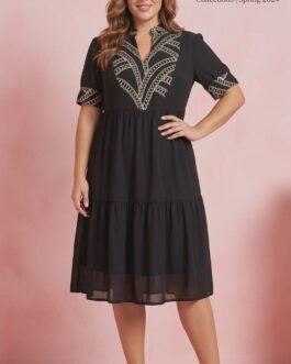 Plus Size Μαύρο Boho Φόρεμα με Κέντημα & Μανίκι – Αέρινο Midi Dress Curve Fit Elegant Embroidered
