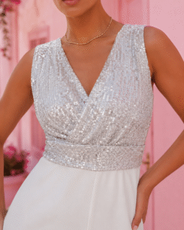 4 . Λευκή Ολόσωμη Φόρμα με Μπούστο Παγιέτας & Wide Leg Παντελόνα